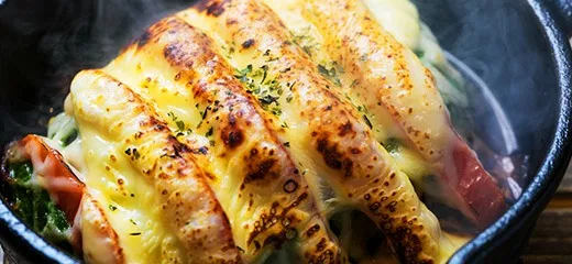 アボカドとトマトのチーズ焼き